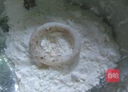 炸鱿鱼圈的做法图解5