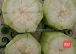 蒜蓉粉丝蒸丝瓜的做法图解1