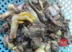 芋儿烧鸭的做法图解1