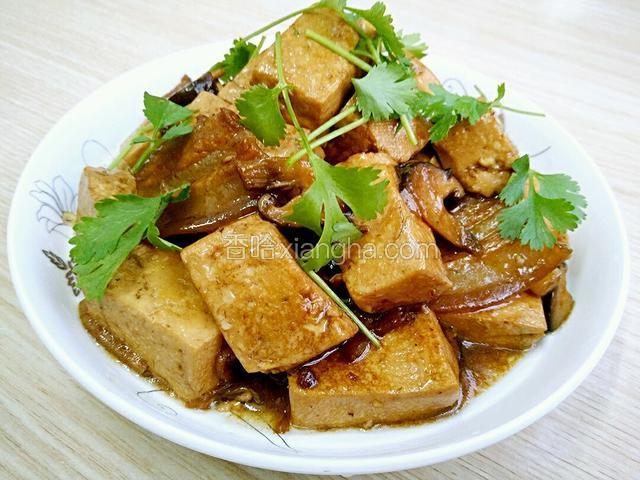 在撒上香菜点缀一下吧！这就是成品图片了！