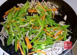 青椒炒肉丝的做法图解6