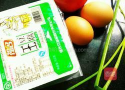 鸡蛋豆腐羹的做法图解1