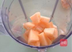 哈密瓜汁的做法图解3