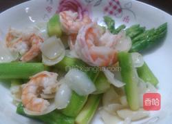鲜百合芦笋炒虾仁的做法图解9