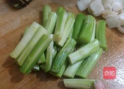 鲜百合芦笋炒虾仁的做法图解3