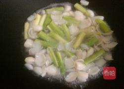 鲜百合芦笋炒虾仁的做法图解6