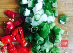 清炒绿豆芽的做法图解2