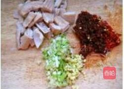 肥肠豆花的做法图解2