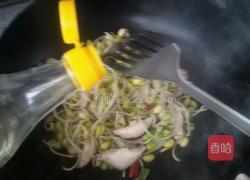 黄豆芽炒香菇的做法图解8