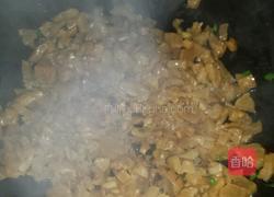 萝卜干煎蛋的做法图解1