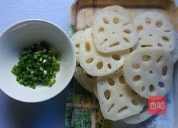 糖醋藕片的做法图解1