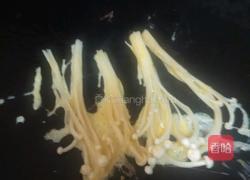 蛋煎金针菇的做法图解5