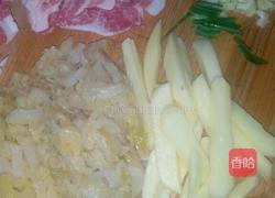酸菜莜面的做法图解2