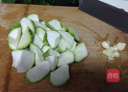 紫菜丝瓜瘦身汤的做法图解3