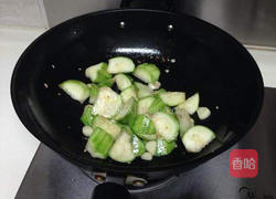 紫菜丝瓜瘦身汤的做法图解4