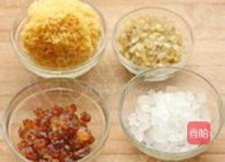 银耳蜜枣汤的做法图解1
