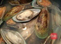 紫苏牛油煮新西兰青口的做法图解1