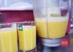 鲜榨玉米汁的做法图解1