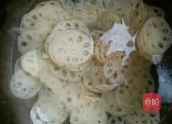 糖醋莲菜。的做法图解1