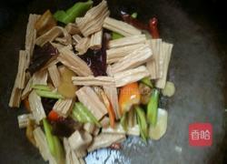 耗油烧腐竹的做法图解4