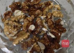 巧克力核桃蛋糕卷的做法图解1