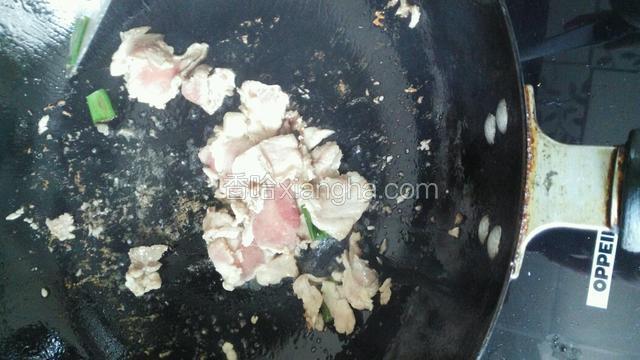 里脊炒一下'八成熟就可以了