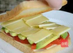 牛油果番茄乳酪吐司（转载）的做法图解7