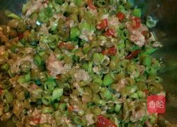 肉末酸豆角的做法图解2