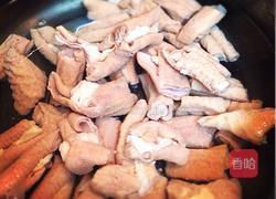 水煮肥肠的做法图解1