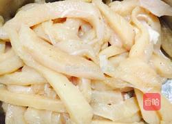 面包糠鸡柳的做法图解3