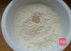 奶香荷叶饼的做法图解1