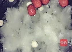 红枣莲子银耳汤的做法图解1