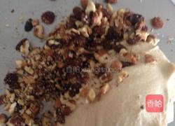 全麦核桃葡萄干软欧的做法图解2