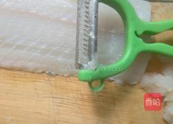 鱼肉馅小笼包的做法图解1