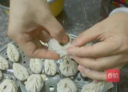 鱼肉馅小笼包的做法图解5