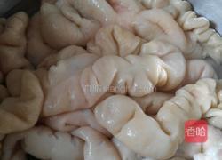 双椒爆肥肠的做法图解1