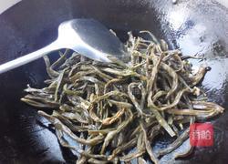 红烧肉炖干豆角的做法图解6