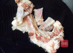 牛骨汤的做法图解2