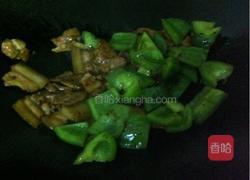 圆椒炒肉的做法图解5