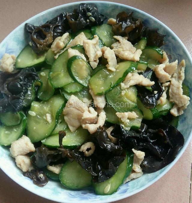 青瓜黑木耳炒瘦肉