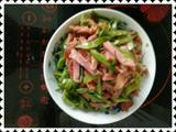 犍孑肉炒扁豆角