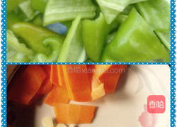 鸡胗炒尖椒（原创）的做法图解2