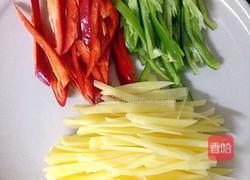 辣椒土豆的做法图解1