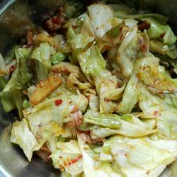 莲花白炒肉。土豆丝的做法[图]