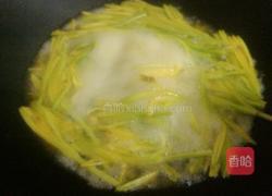 肉碎窝蛋黄花菜的做法图解3