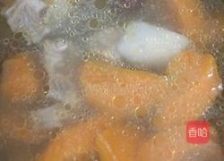 山药胡萝卜鸡汤的做法图解3