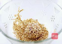 紫薯糯米芝麻球的做法图解8