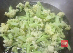 清炒花菜的做法图解2