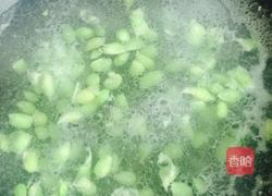 剁椒拌豆角的做法图解1