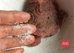 黑胡椒牛排的做法图解3